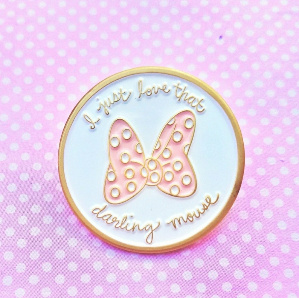Minnie Mouse Gold Pin // Disney Pin